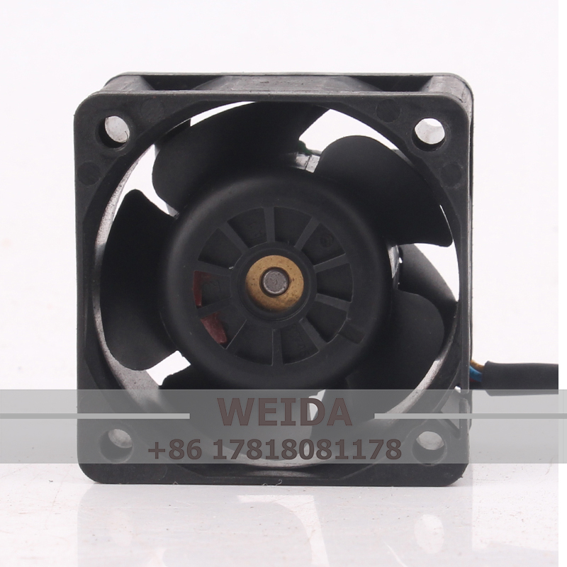 Wentylator do obudowy Delta 24 – Case Fan Controller recenzja i cena